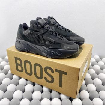 Yeezy Boost 700 MNVN 黑武士 3M反光鞋子