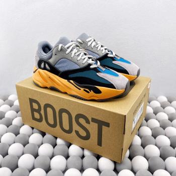 YEEZY BOOST 700  灰橙 鞋子