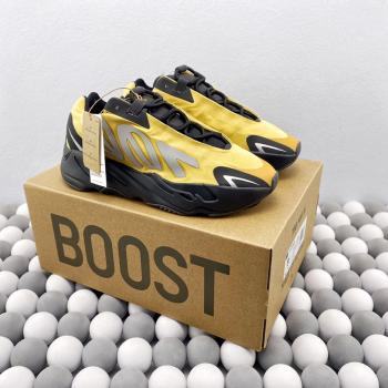 Yeezy Boost 700 MNVN 黑黃 蜜蜂 3M反光鞋子