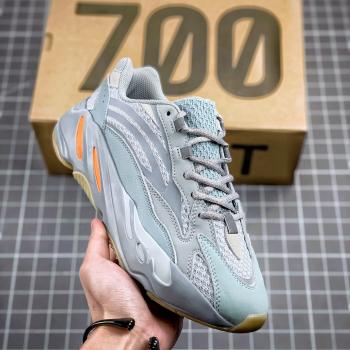 Adidas Yeezy 700 V2 