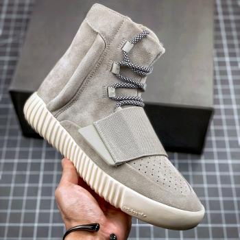 Yeezy 750 Boost 初代灰鞋子